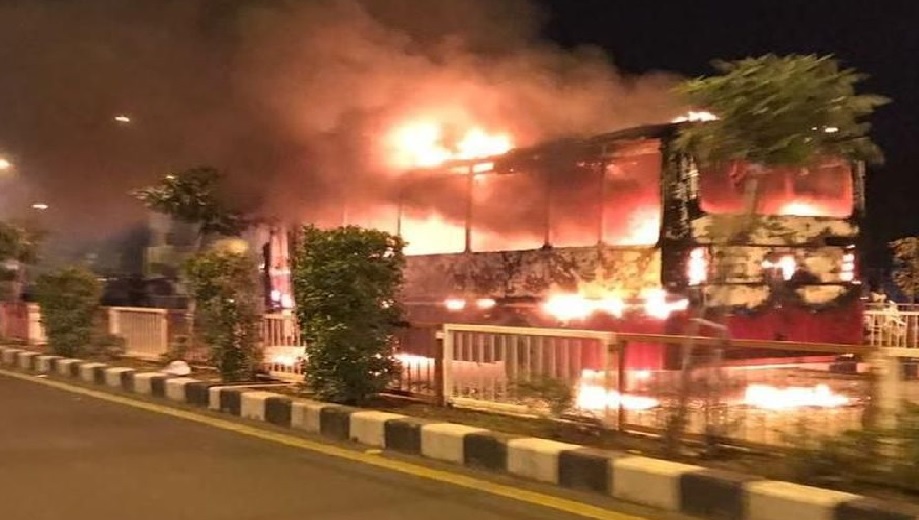 modi abe patidar surat voilence bus hangama