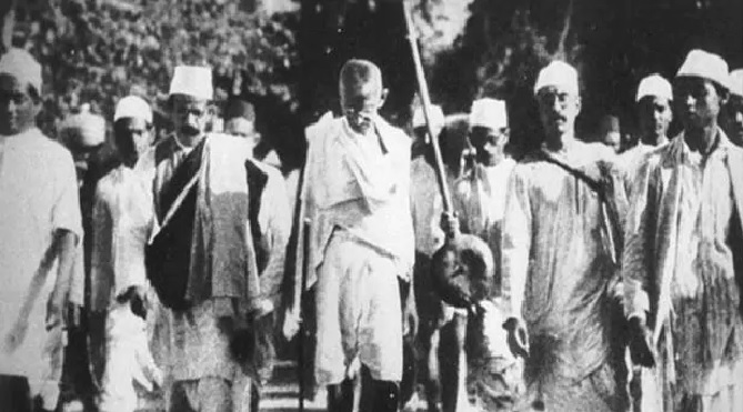 मशीन और पूंजी के नहीं श्रम के पक्षधर थे गांधी