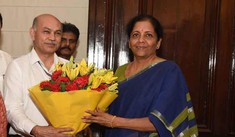 “किसी विपक्षी नेता के खिलाफ सफलतापूर्वक की गयी एक भी कार्रवाई मेरी कुर्सी सुरक्षित कर सकती है”