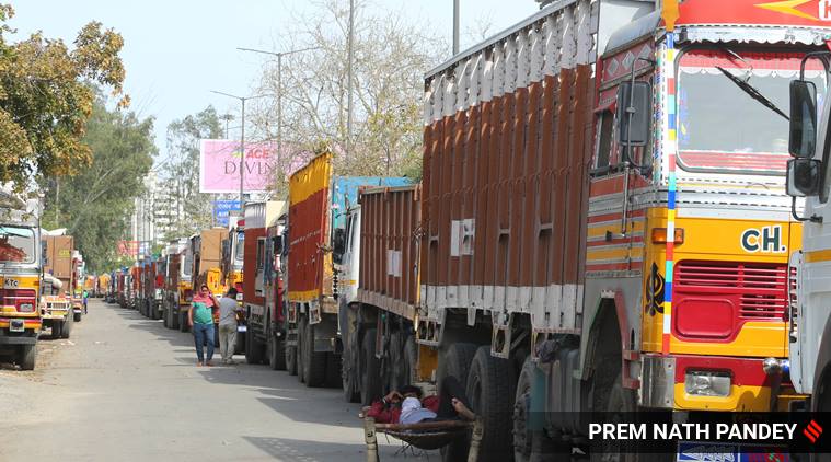 रोज़ कुआँ खोदकर पानी के जुगाड़ की नीति से नहीं संभलेगा देश