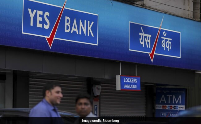 एस बैंक भी डूब के कगार पर, आरबीआई ने लगायी 50 हजार से ऊपर की राशि निकालने पर पाबंदी