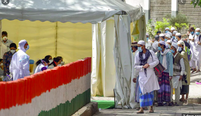 कोरोना ने उतार दिया हम सबका भी नक़ाब