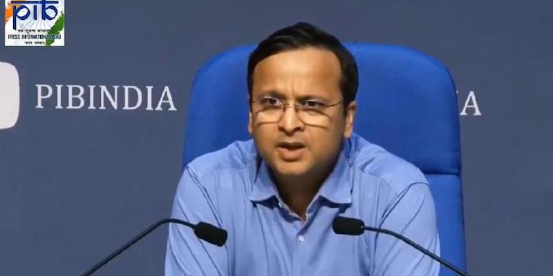 लव अग्रवाल।