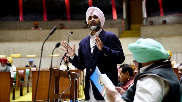 पंजाब मंत्रिमंडल की अपने ही मुख्य सचिव के खिलाफ खुली जंग!
