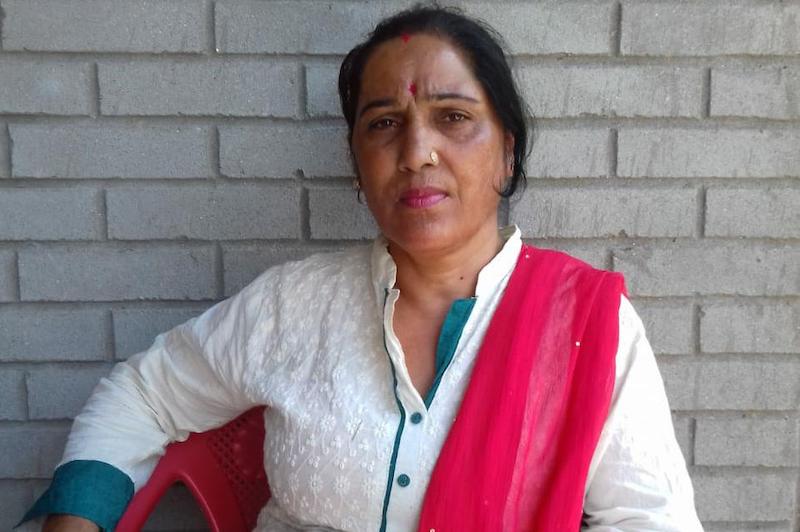 इस्तीफा देने वाली दलित महिला।