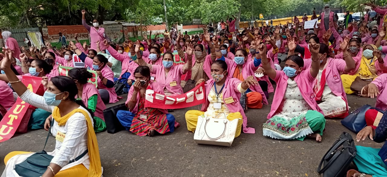 आशा वर्करों की हड़ताल।