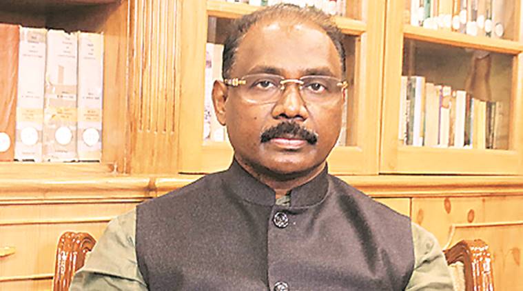 जम्मू-कश्मीर के लेफ्टिनेंट गवर्नर मुर्मू का इस्तीफा, एक साल से भी कम रहा कार्यकाल