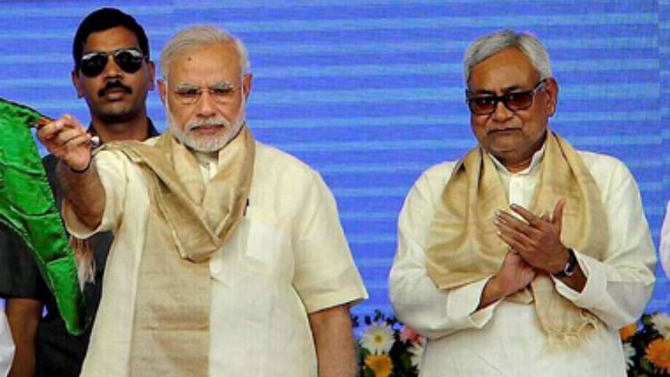उपलब्धियों के नाम पर जेडीयू-बीजेपी के पास घोटाले और बलात्कार हैं!