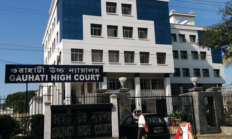 गुवाहाटी हाईकोर्ट का फैसला : चौंकाती है बलात्कारी को ज़मानत दिलाने वाली ‘प्रतिभा’