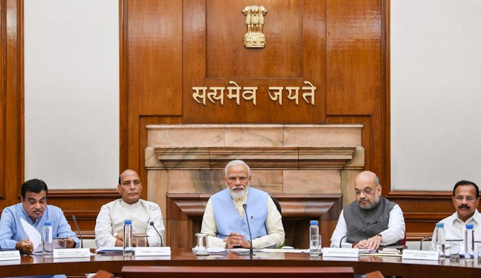 अखबार लोकमत टाइम्स की खबर: कैबिनेट मंत्री की मोदी को धमकी, कहा-जब चाहें गिरा सकते हैं सरकार