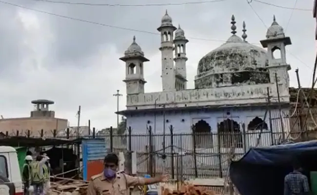 ज्ञानवापी मस्जिदः क्यों उखाड़े जा रहे हैं गड़े मुर्दे?