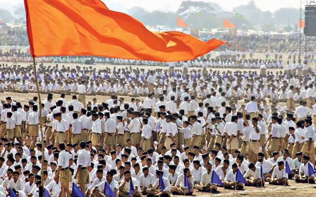 हिन्दू राष्ट्र का संविधान; निकलना भेड़ियों का अपनी मांद से 