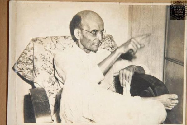 देखने वाले की एकांगी दृष्टि का दोष है सावरकर का महिमामंडन