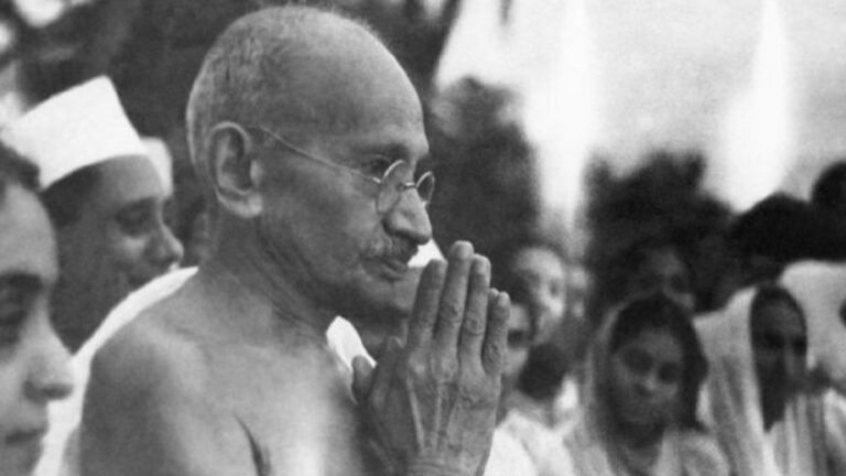 भारतीय राजनीति के आकाश के सूरज हैं गांधी