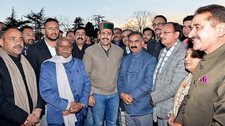 हिमाचल प्रदेश की सियासत में आये तूफ़ान के पीछे की वजह