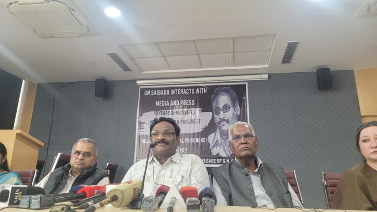 जेल में मुझे बाथरूम तक जाने के लिए व्हील चेयर नहीं मिली: प्रोफेसर जी एन साईबाबा