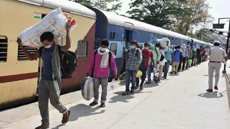 लोकसभा चुनाव में मेहनतकश आबादी के हक का मुद्दा नदारद रहा