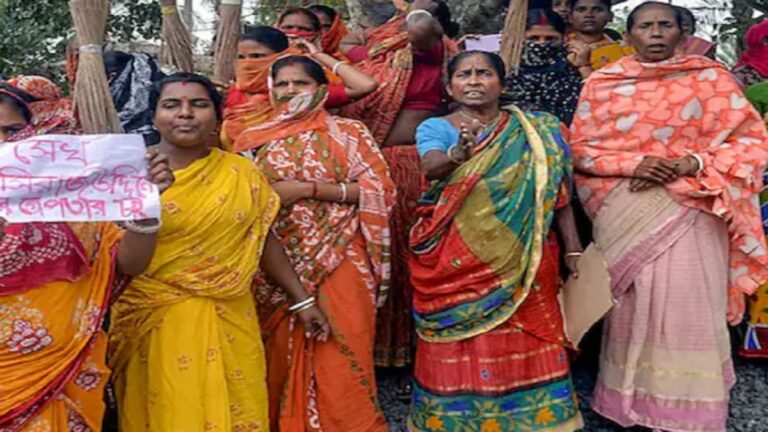 संदेशखाली की पीड़ित महिलाओं ने कहा- सादे कागज पर दस्तखत कराकर दर्ज कराई रेप की फर्जी शिकायत