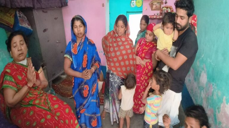 ग्राउंड रिपोर्टः मुगलसराय में सेप्टिक टैंक की सफाई के दौरान चार मौतों का जिम्मेदार कौन, मंगलयान पर जाने का ढोल पीटने वाले कहां हैं ?