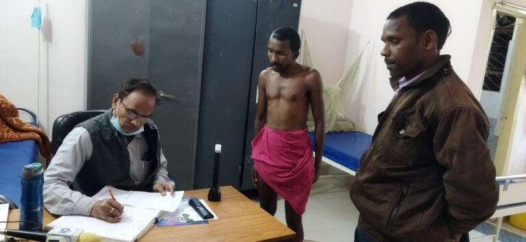 लातेहार पुलिस के जुल्म का शिकार आदिवासी को 2 साल बाद मिला आंशिक इंसाफ