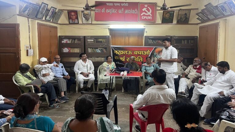 हैदर कैनाल के किनारे बसी बस्ती को बेदखल करने की कोशिश में योगी सरकार