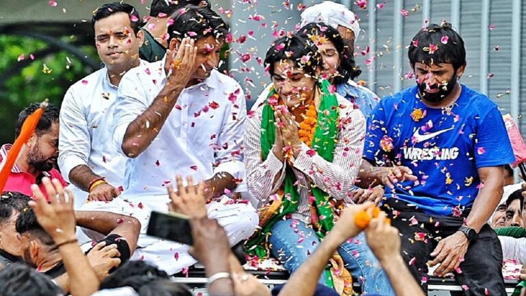 सौ ग्राम भार पर भारी विनेश पर उमड़ा प्यार