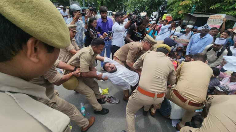 शिक्षक भर्ती में आरक्षण पीड़ित अभ्यर्थियों पर लाठीचार्ज,   4 सितंबर को RYA का प्रदेशव्यापी प्रदर्शन