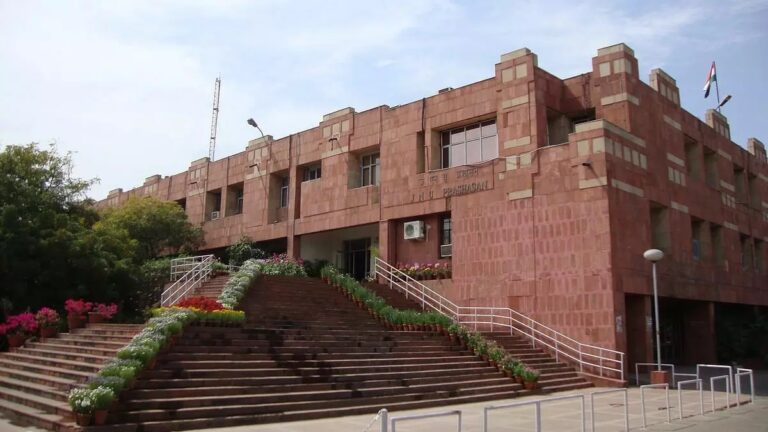 जेएनयू में क्यों रद्द कर दिए गए फिलिस्तीन और पश्चिमी एशिया संकट पर होने वाले सेमिनार ?