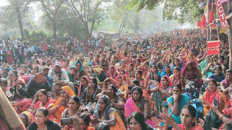 माइक्रोफाइनेंस कंपनियों को छूट देकर राज्य में नई महाजनी व्यवस्था ला रही है सरकार: मीना तिवारी