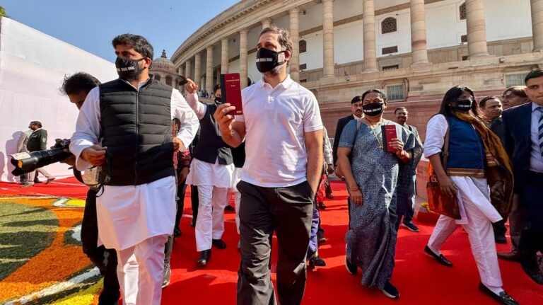 क्या राहुल गांधी से बहुत डर गयी है बीजेपी?