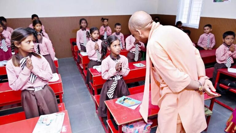 उत्तर प्रदेश में निजी स्कूलों के सामने सरकारी स्कूल फिसड्डी, बंद होंगे पांच हजार स्कूल