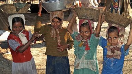 विश्व बाल श्रम निषेध दिवस : छिने हुए बचपन की राख में क्या आपने सपनों की चिंगारी देखी है ?