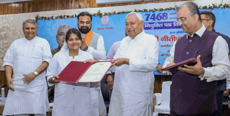 इकबाल बचाने के लिए महिलाओं और युवाओं पर नीतीश का नया पासा