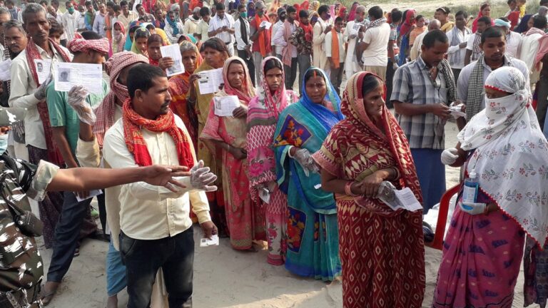 ‘वोटबंदी’ अर्थात लोकतंत्र कुछ लोगों के लिए! क्या जनता को मताधिकार से वंचित करने का एक नया माॅडल बिहार में गढ़ा जा रहा है ?