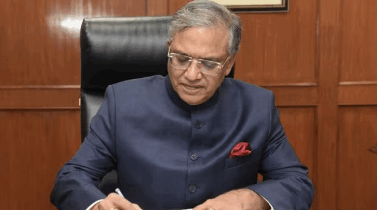 जेम्स बांड 007 यानि चुनाव आयोग 0/ 00/ 000
