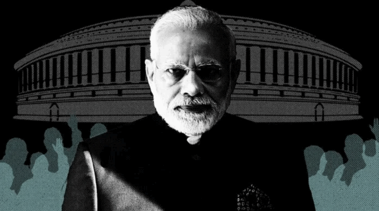 भारतीय लोकतंत्र एक खतरनाक मोड़ पर